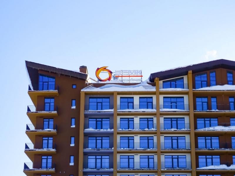 Свердловчане открыли на популярном горнолыжном курорте первый пятизвездочный отель: ради чего стоит поехать